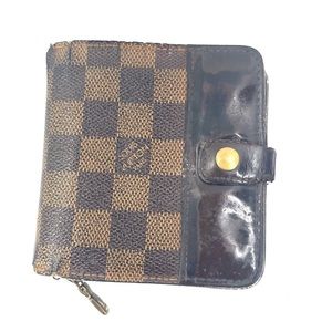 Louis Vuitton Ebene Snap wallet